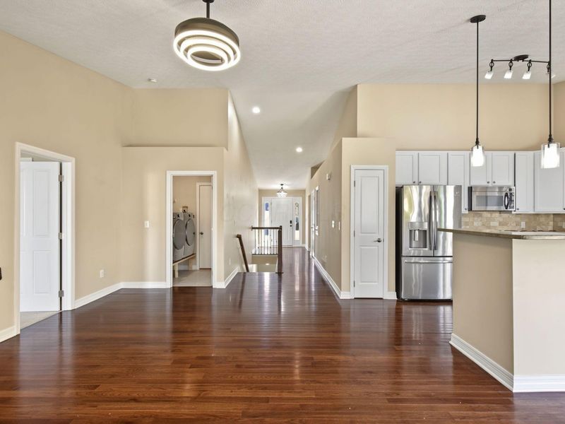 8833 Meadow Grass Lane, Lewis Center, OH 43035 Photo 9