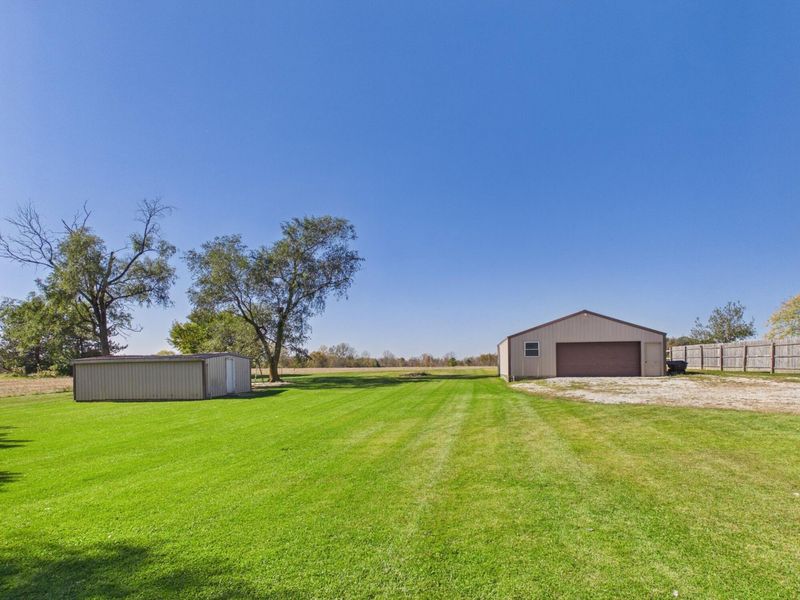 6644 Smith Road, Bradford, OH 45308 Photo 2