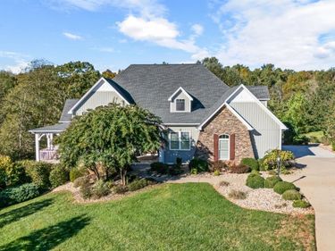 1111 Autumn West Court, Forest, VA 24551