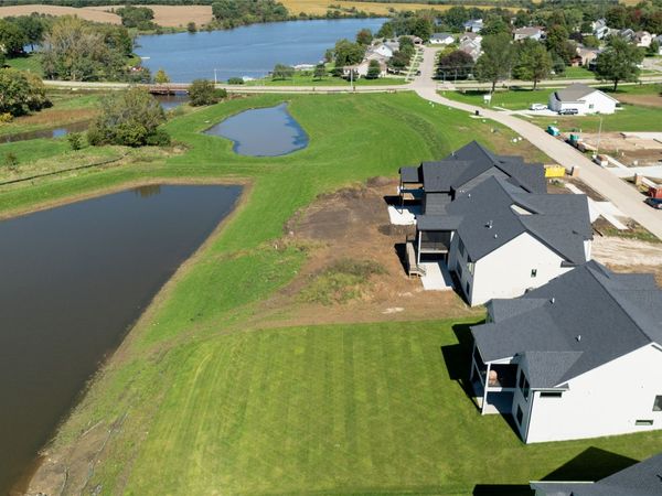 2915 Clearwater Drive, Norwalk, IA 50211