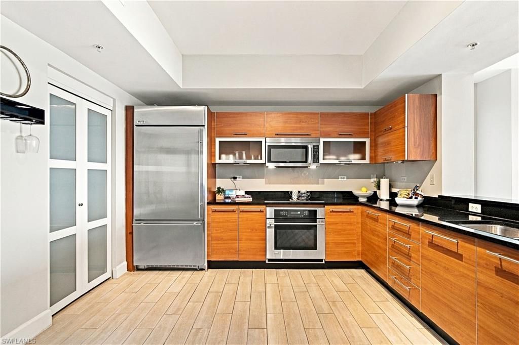 3000 Oasis Grand Blvd, Unit 1401, Fort Myers, FL 33916 Photo