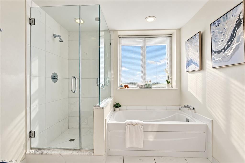 3000 Oasis Grand Blvd, Unit 1401, Fort Myers, FL 33916 Photo