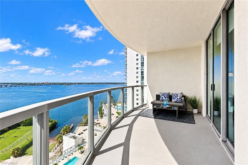 3000 Oasis Grand Blvd, Unit 1401, Fort Myers, FL 33916 Photo