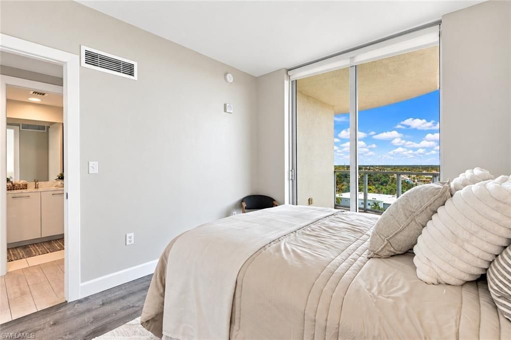 3000 Oasis Grand Blvd, Unit 1401, Fort Myers, FL 33916 Photo