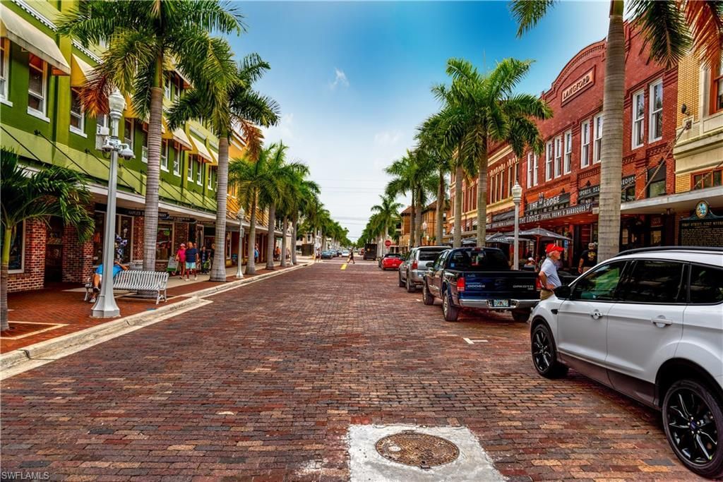 3000 Oasis Grand Blvd, Unit 1401, Fort Myers, FL 33916 Photo
