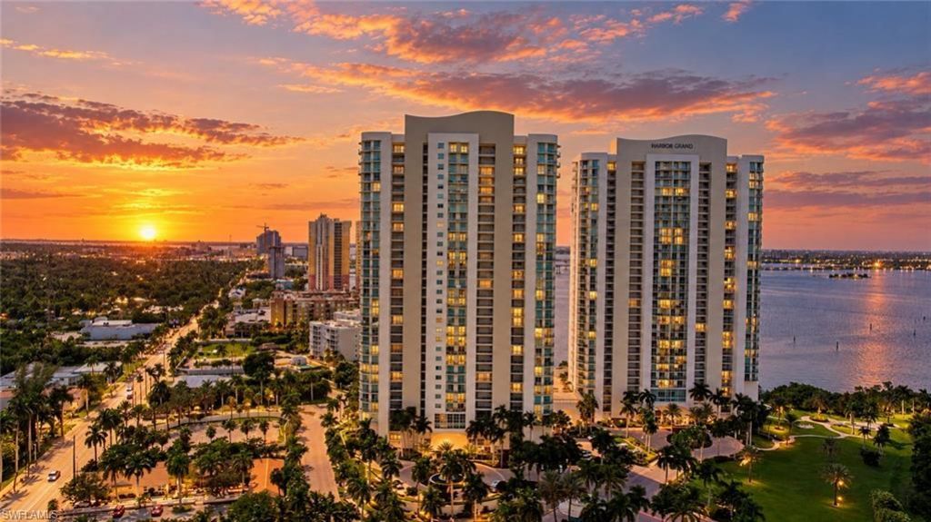 3000 Oasis Grand Blvd, Unit 1401, Fort Myers, FL 33916 Photo