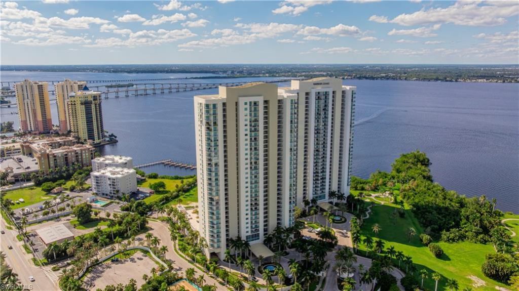3000 Oasis Grand Blvd, Unit 1401, Fort Myers, FL 33916 Photo