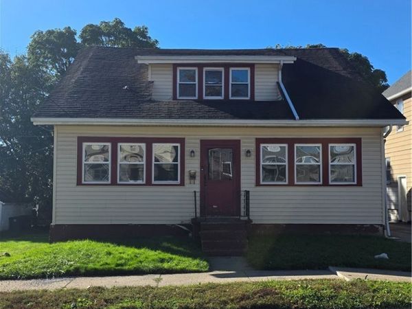 906 Silvercrest Avenue , Akron, OH 44314