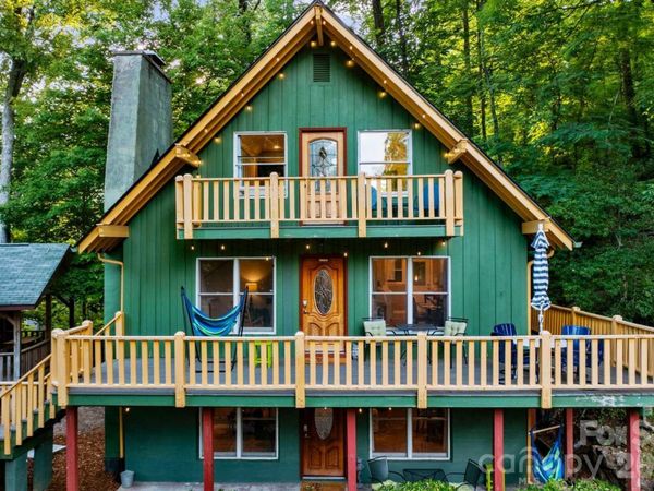 950 Main Street , Chimney Rock, NC 28720