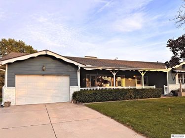 12605 Cryer Avenue, Omaha, NE 68144