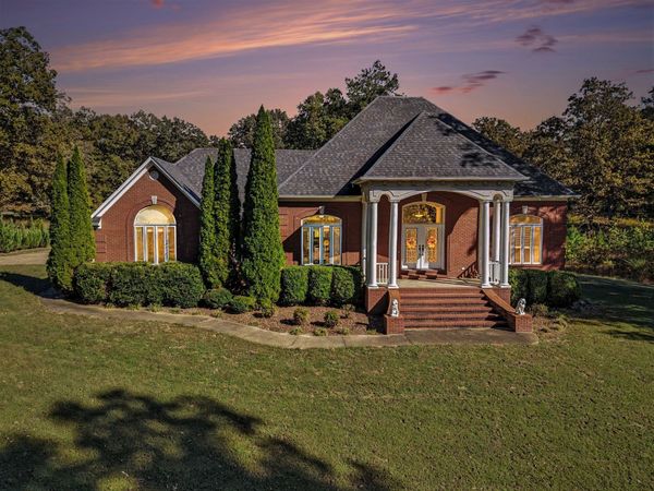 4012 Shady Oak Ln , Iron City, TN 38463