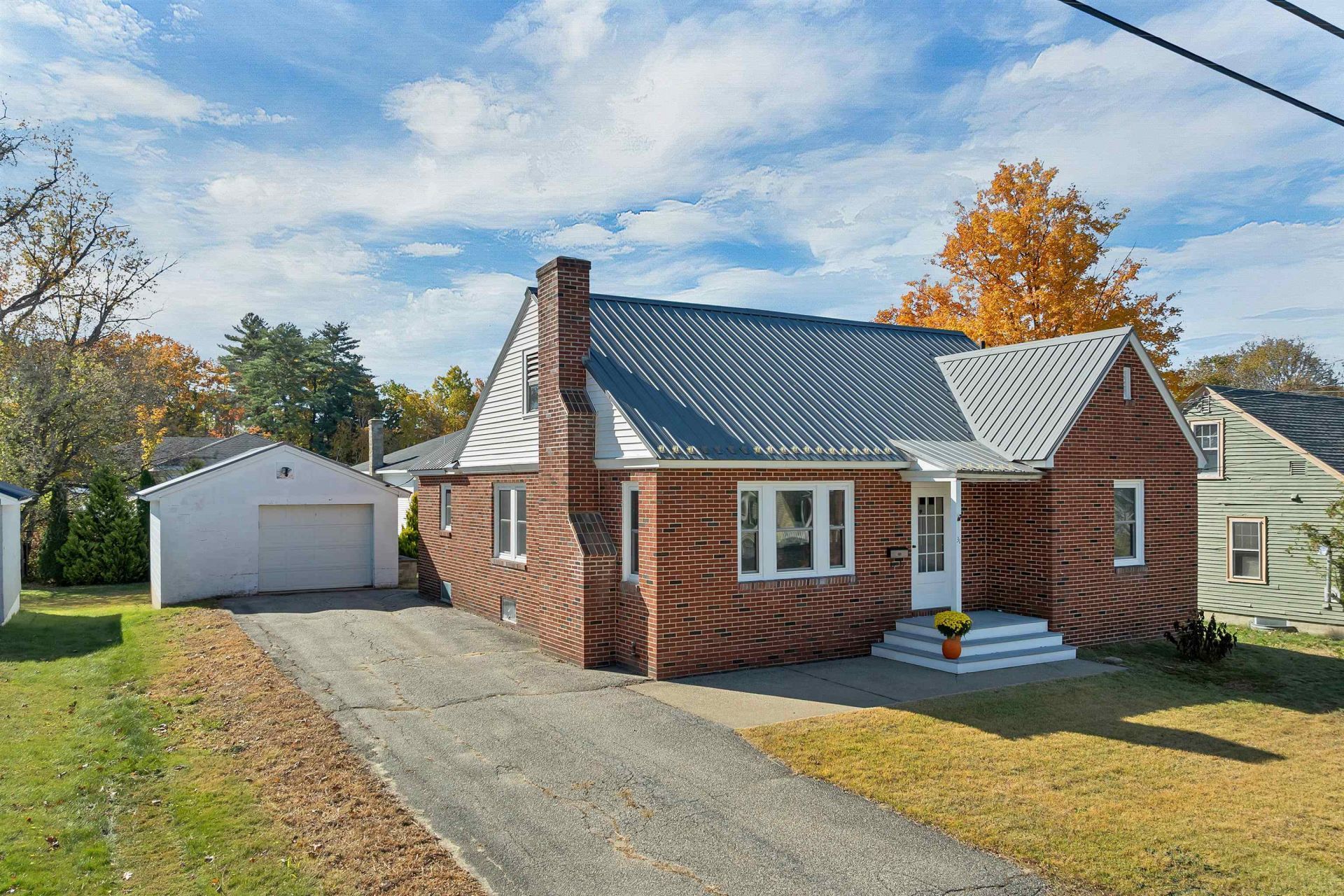 31 Fairview Street, Laconia, NH 03246 Main Photo
