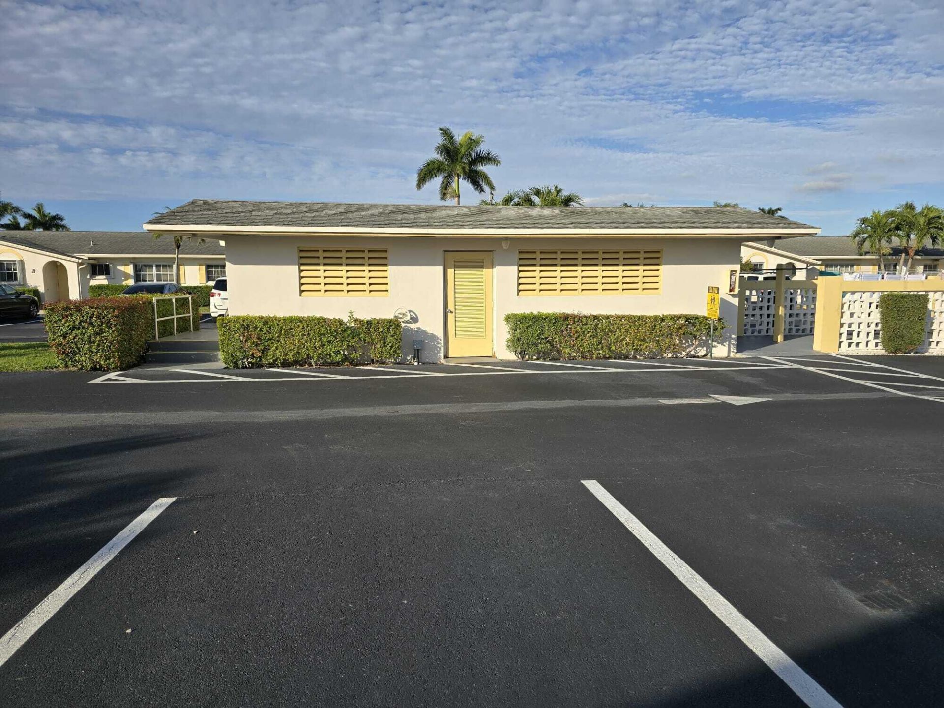 2907 Ashley Drive W, Unit A, West Palm Beach, FL 33415 Photo
