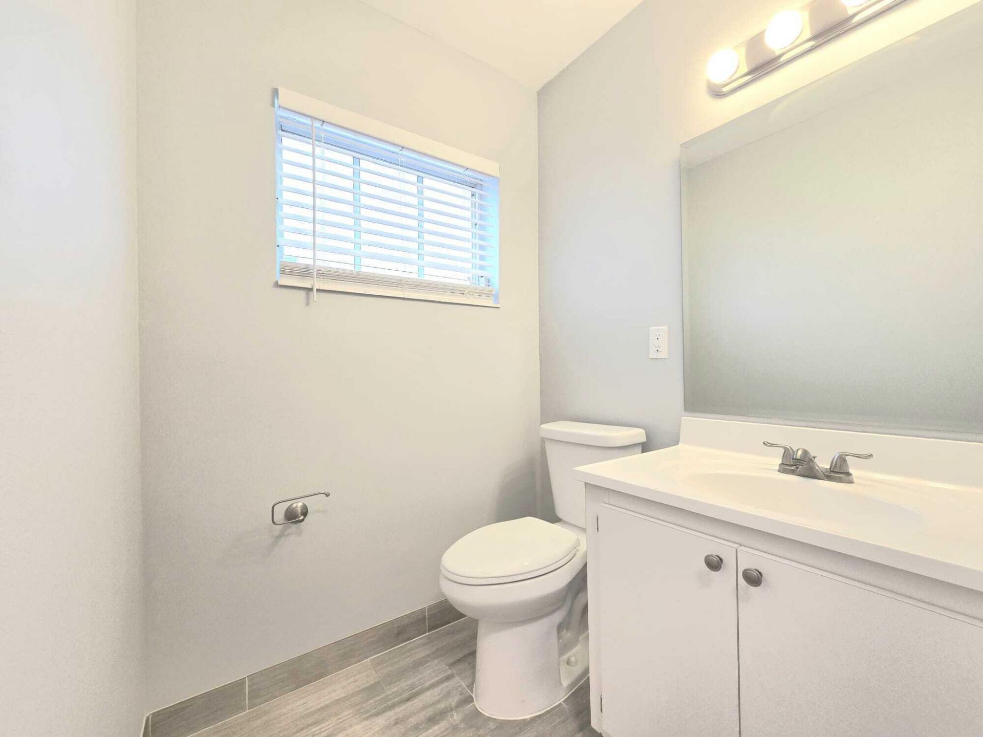 2907 Ashley Drive W, Unit A, West Palm Beach, FL 33415 Photo