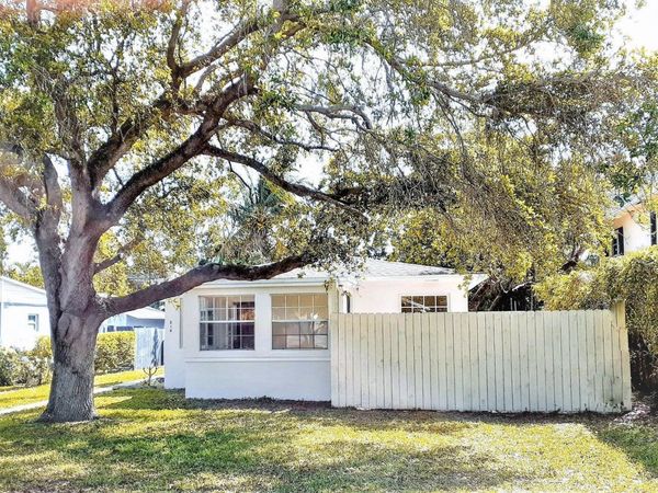 214 NE 11th Street, Unit #B, Delray Beach, FL 33444