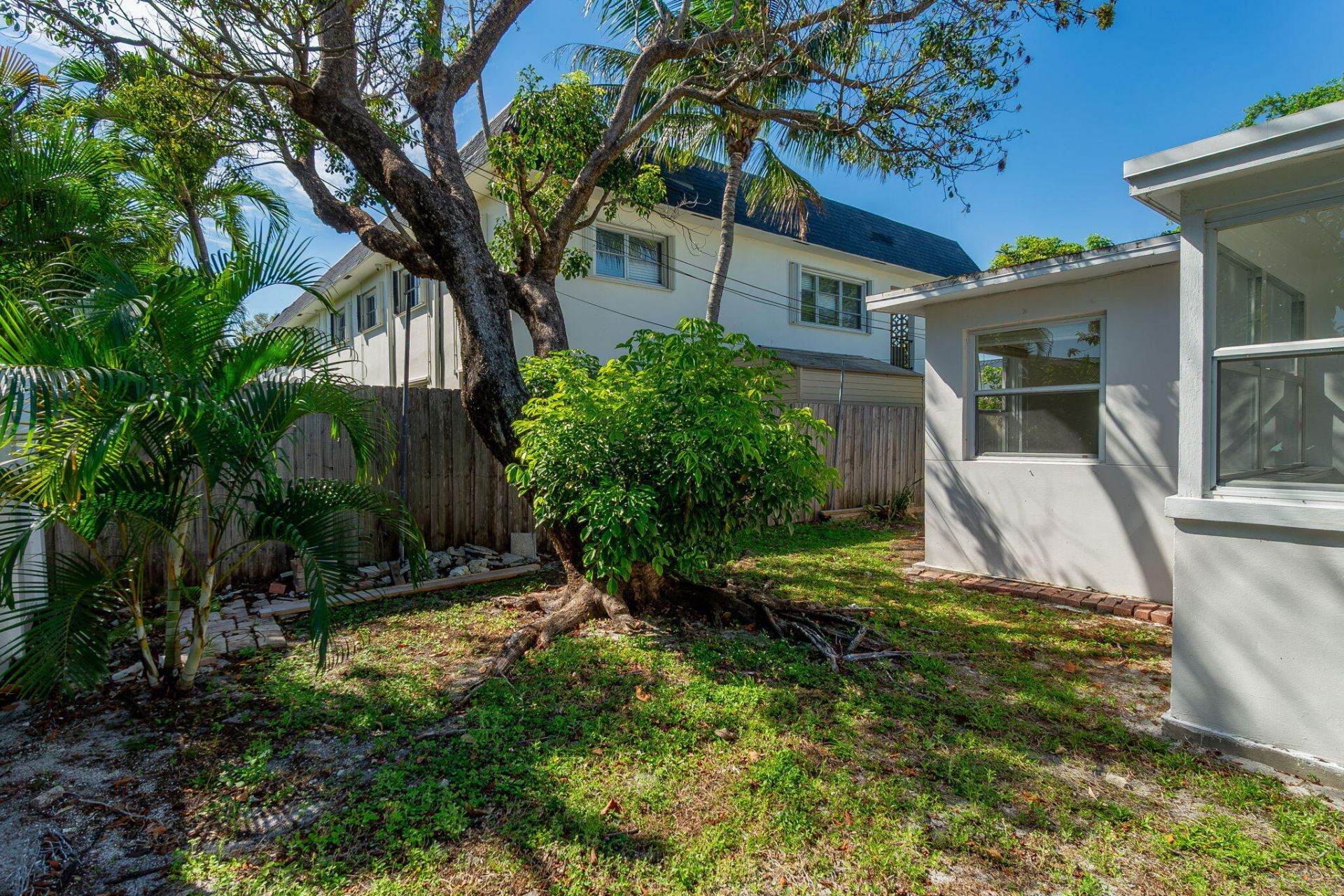 214 NE 11th Street, Unit #B, Delray Beach, FL 33444 Photo