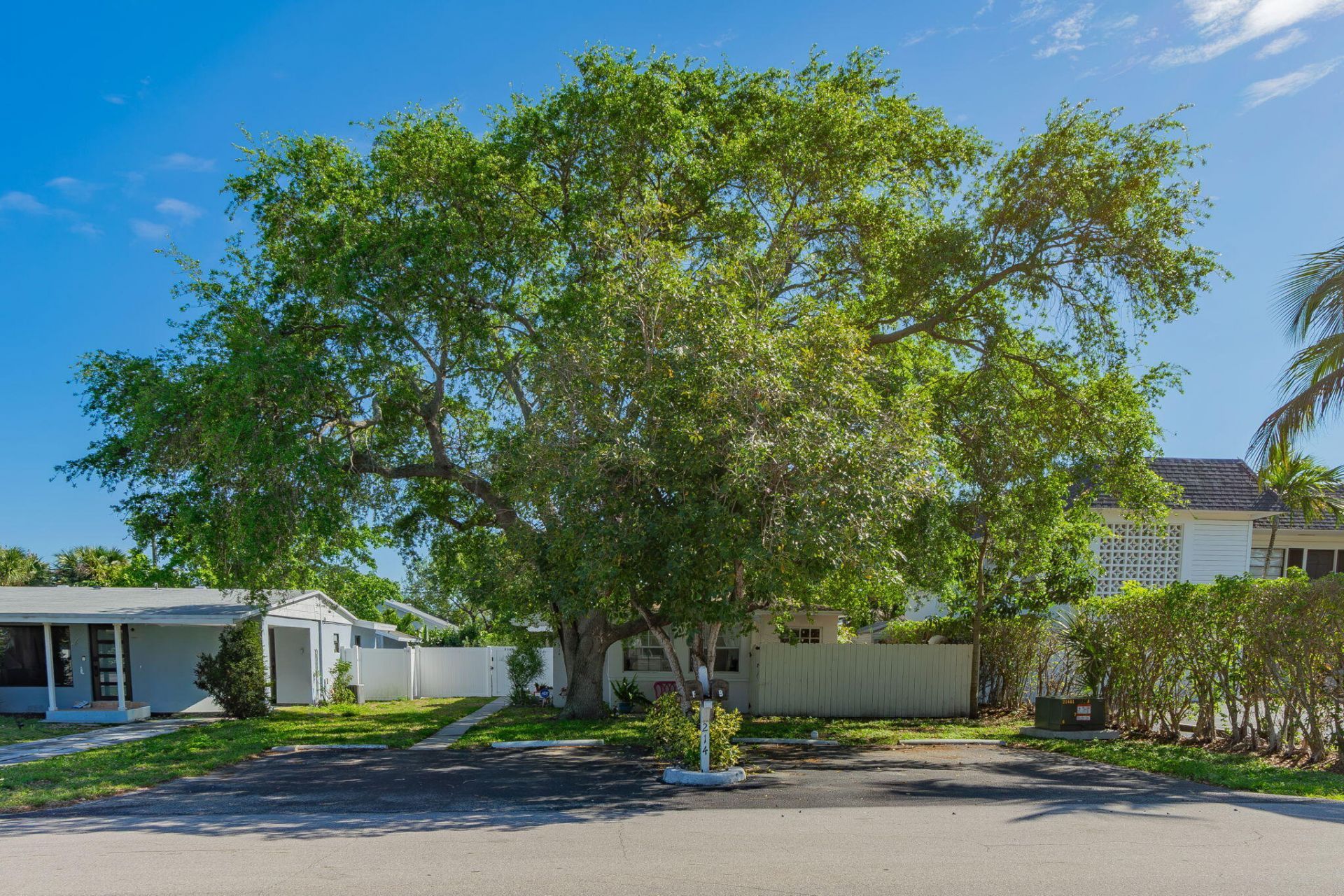 214 NE 11th Street, Unit #B, Delray Beach, FL 33444 Photo
