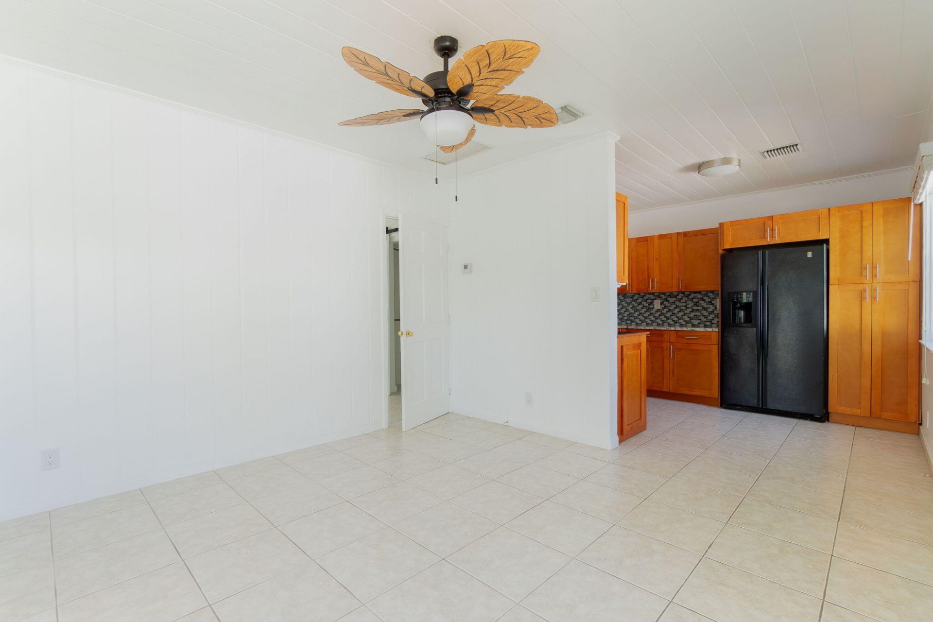 214 NE 11th Street, Unit #B, Delray Beach, FL 33444 Photo