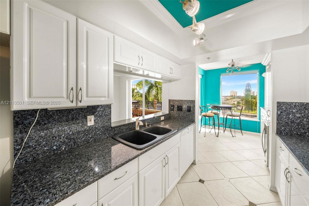2880 NE 14th St Cswy , Unit 404, Pompano Beach, FL 33062 Photo