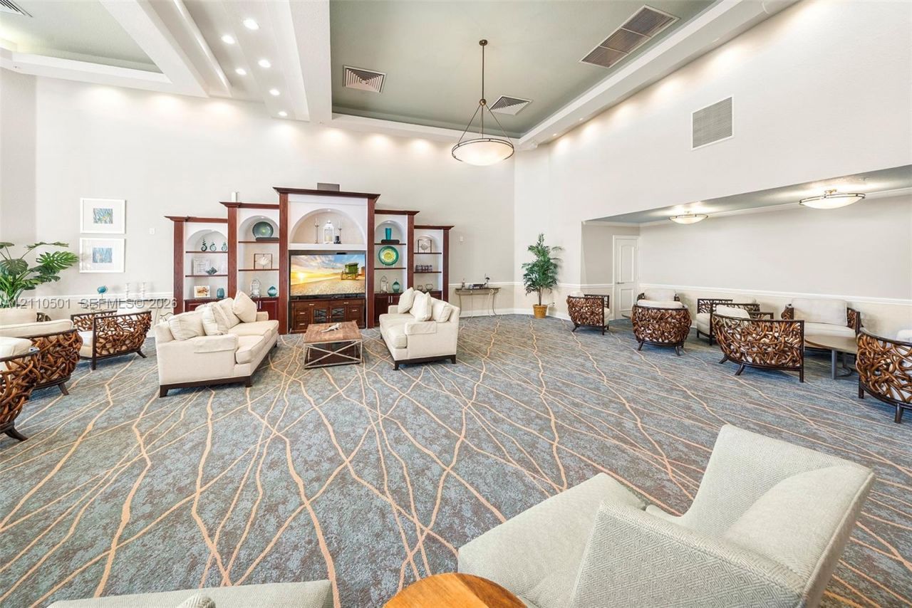 2880 NE 14th St Cswy , Unit 404, Pompano Beach, FL 33062 Photo