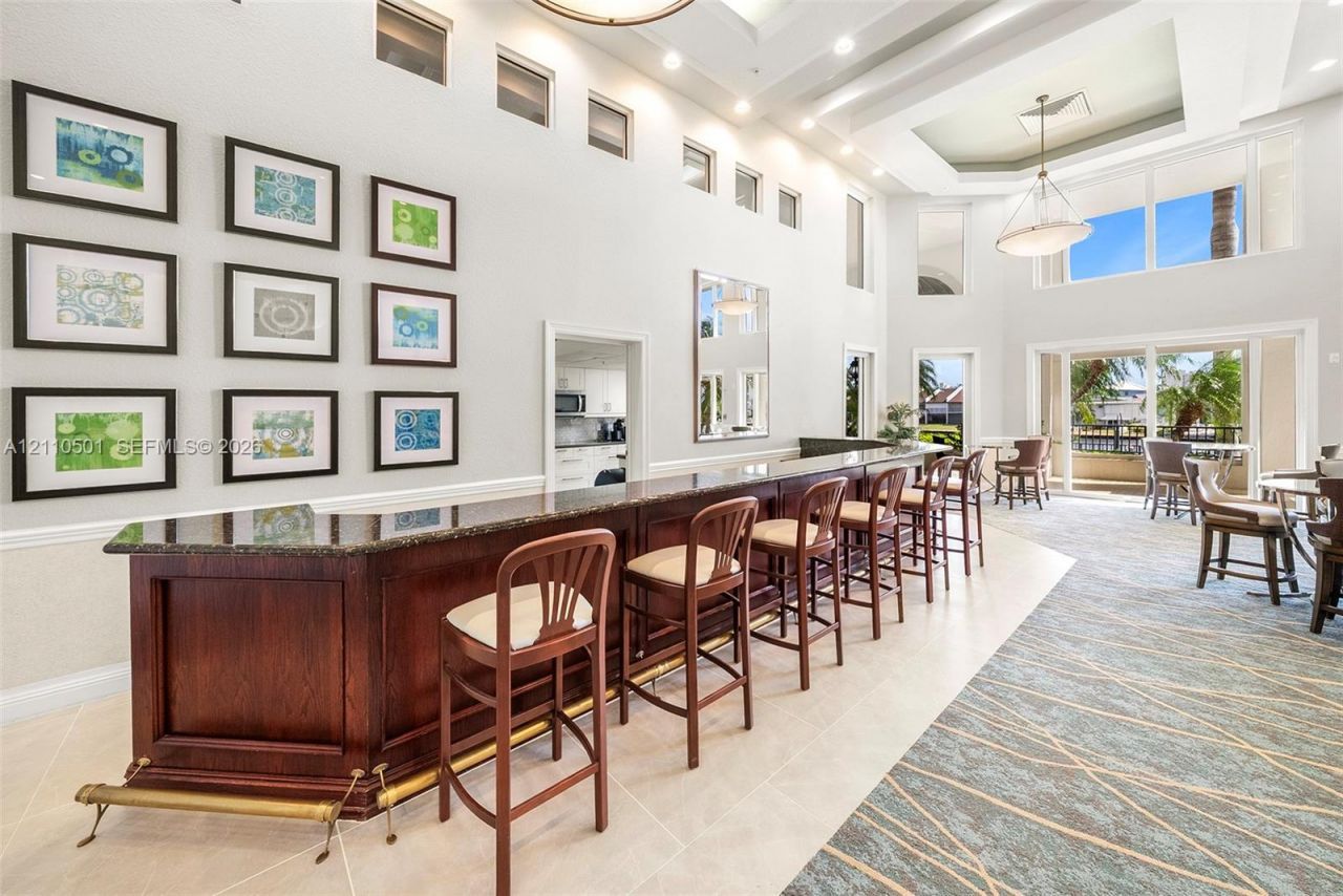 2880 NE 14th St Cswy , Unit 404, Pompano Beach, FL 33062 Photo