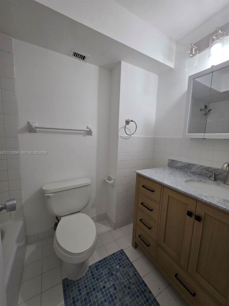 800 West Ave , Unit 401, Miami Beach, FL 33139 Photo