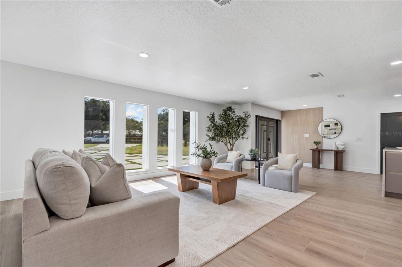 5031 Saint Denis Court, Belle Isle, FL 32812 Photo