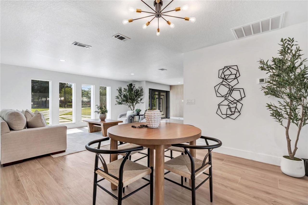 5031 Saint Denis Court, Belle Isle, FL 32812 Photo