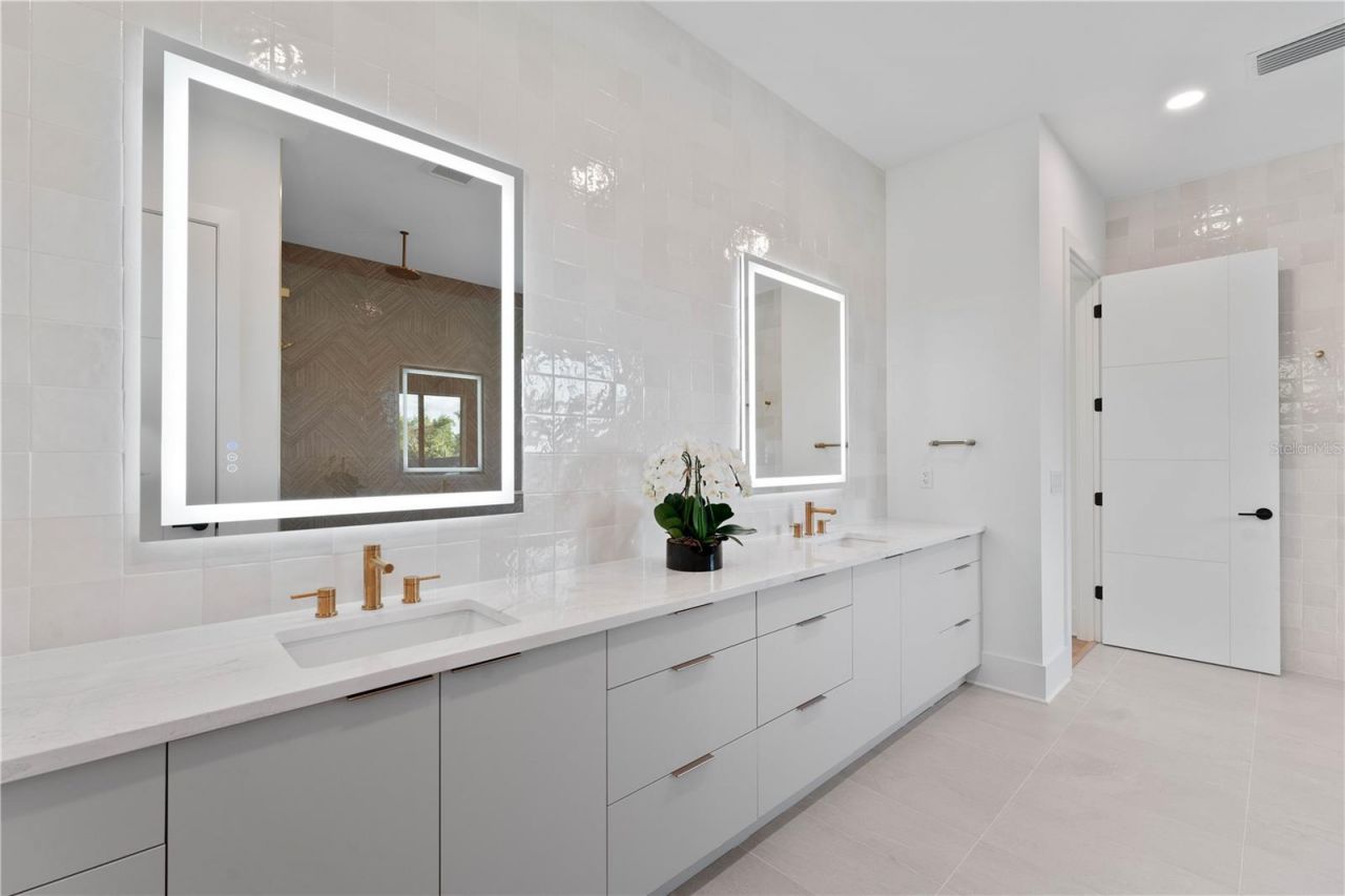 904 W Fribley Street, Tampa, FL 33603 Photo