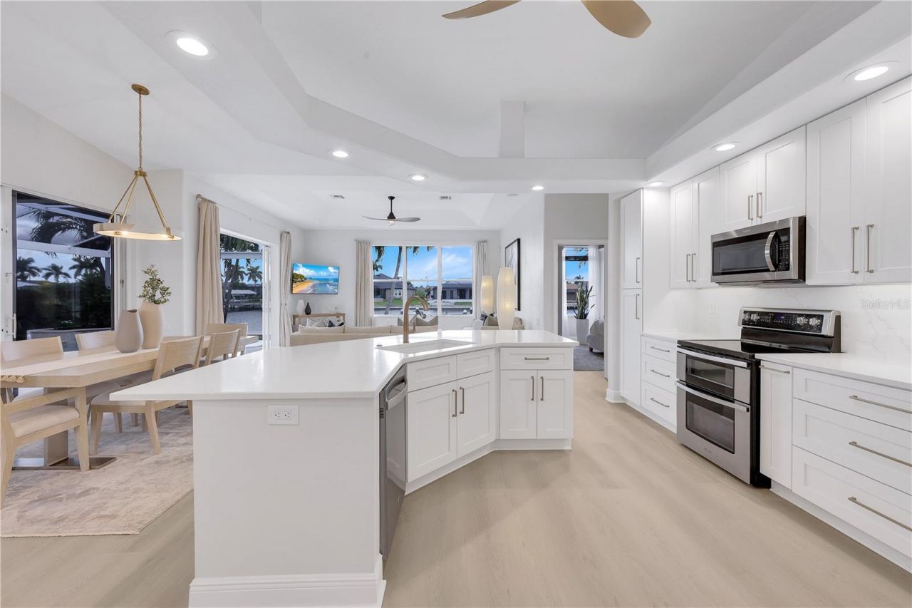3106 SW 26th Court , Cape Coral, FL 33914 Photo