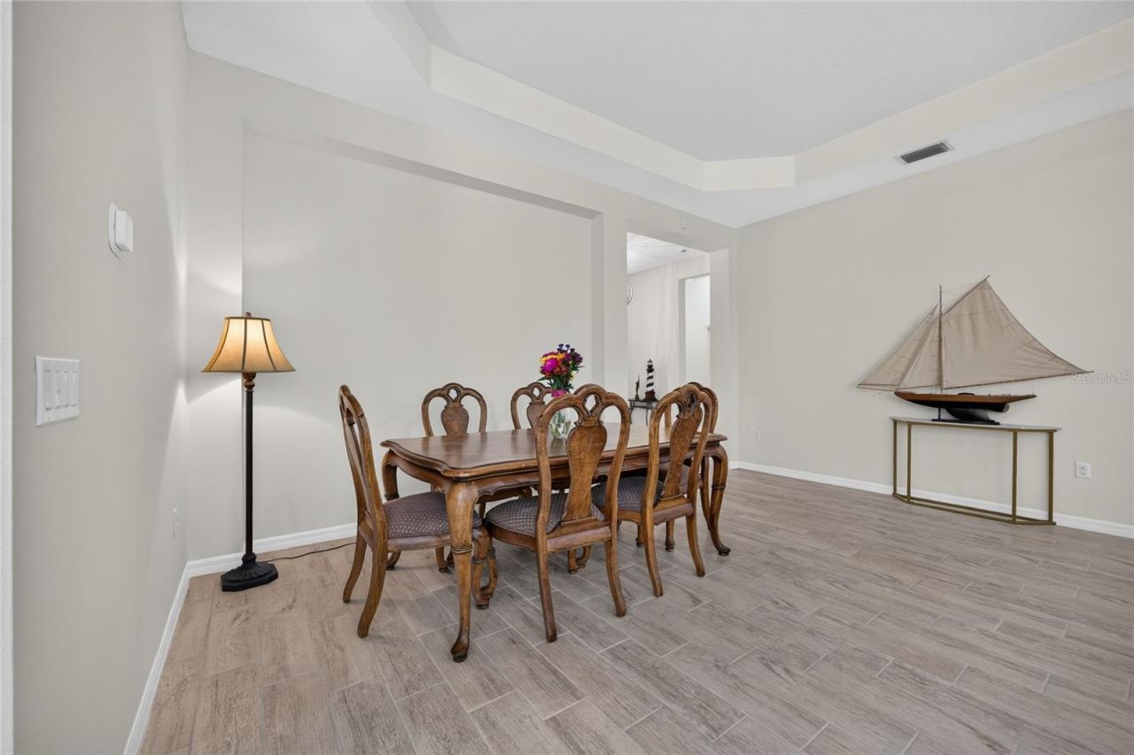 3803 Woodcliff Lake Terrace , Sarasota, FL 34243 Photo