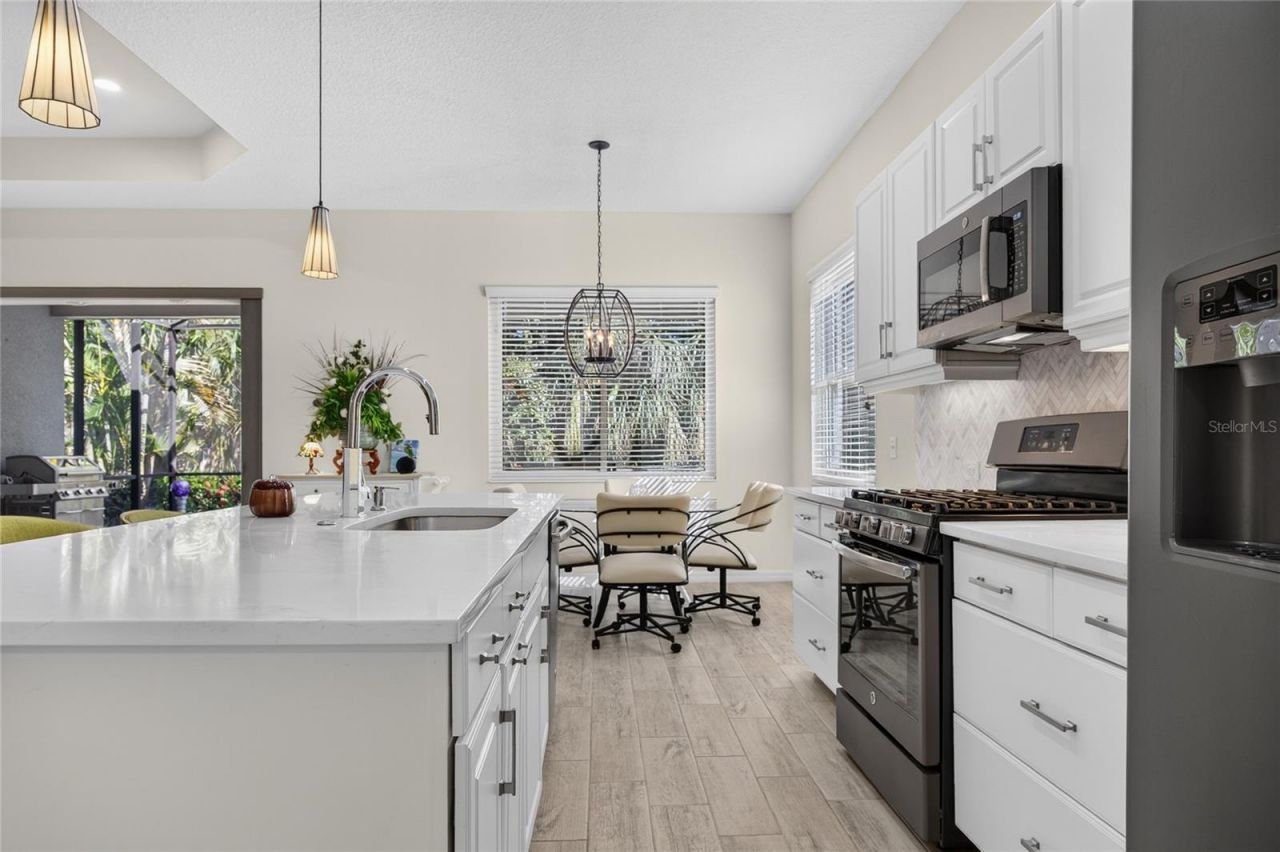 3803 Woodcliff Lake Terrace , Sarasota, FL 34243 Photo