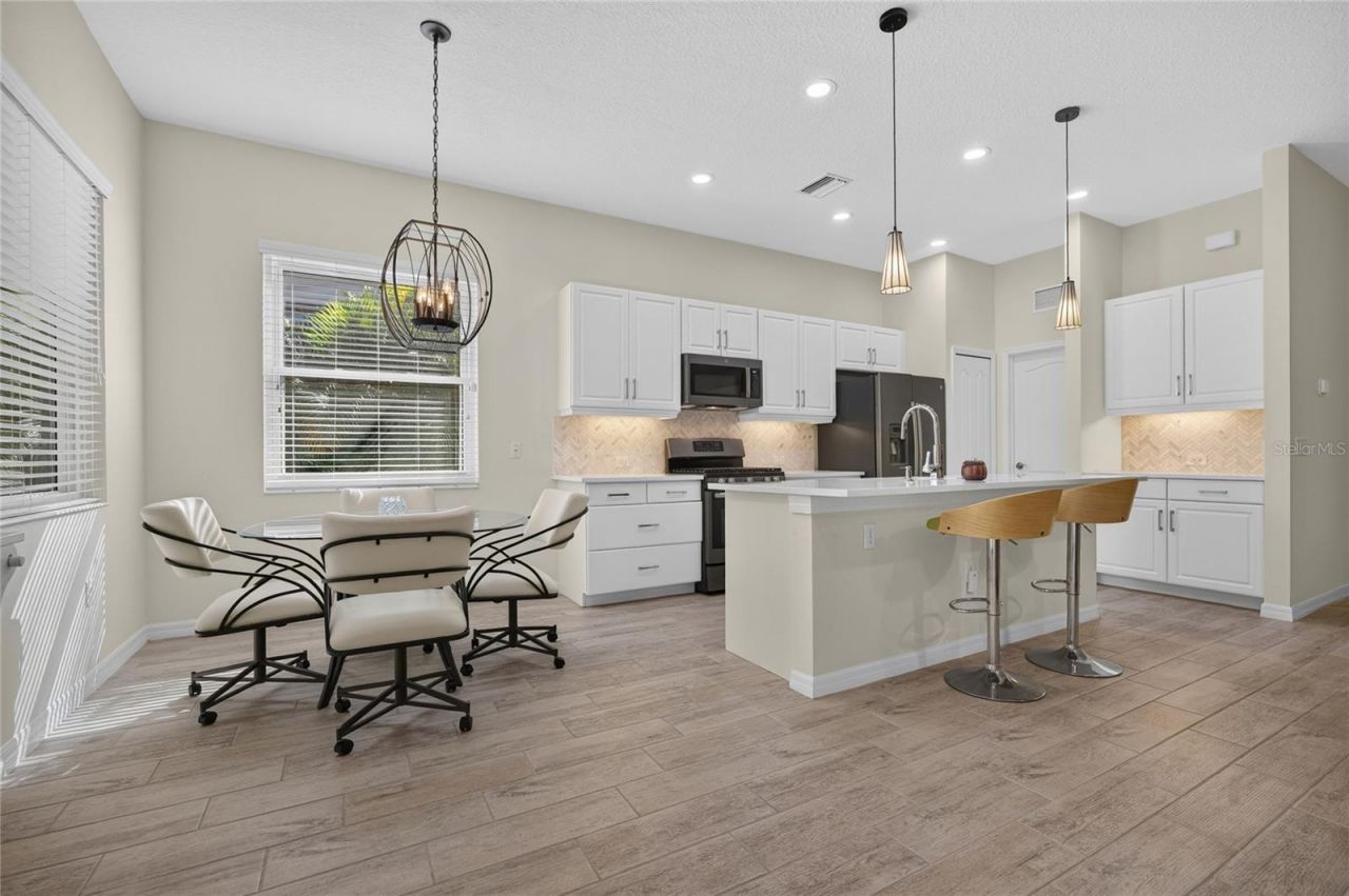 3803 Woodcliff Lake Terrace , Sarasota, FL 34243 Photo