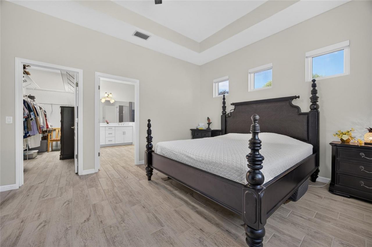 3803 Woodcliff Lake Terrace , Sarasota, FL 34243 Photo
