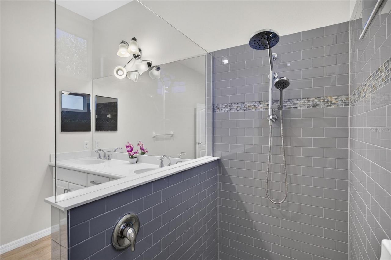 3803 Woodcliff Lake Terrace , Sarasota, FL 34243 Photo