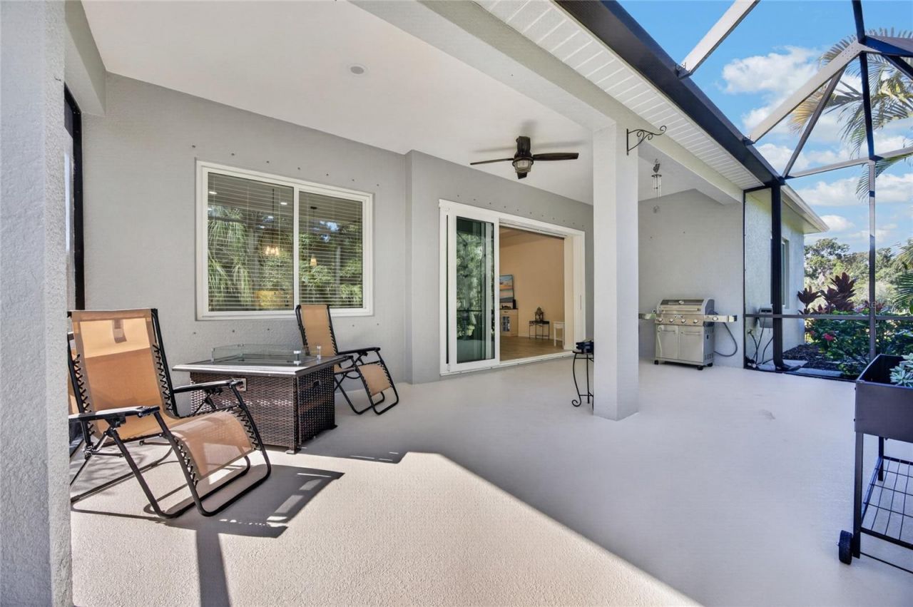 3803 Woodcliff Lake Terrace , Sarasota, FL 34243 Photo