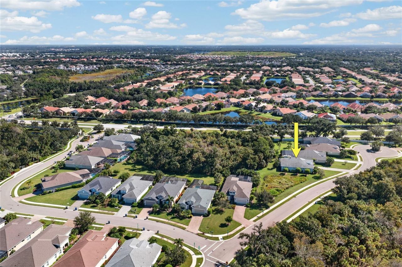 3803 Woodcliff Lake Terrace , Sarasota, FL 34243 Photo