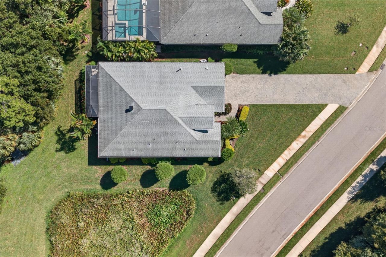 3803 Woodcliff Lake Terrace , Sarasota, FL 34243 Photo