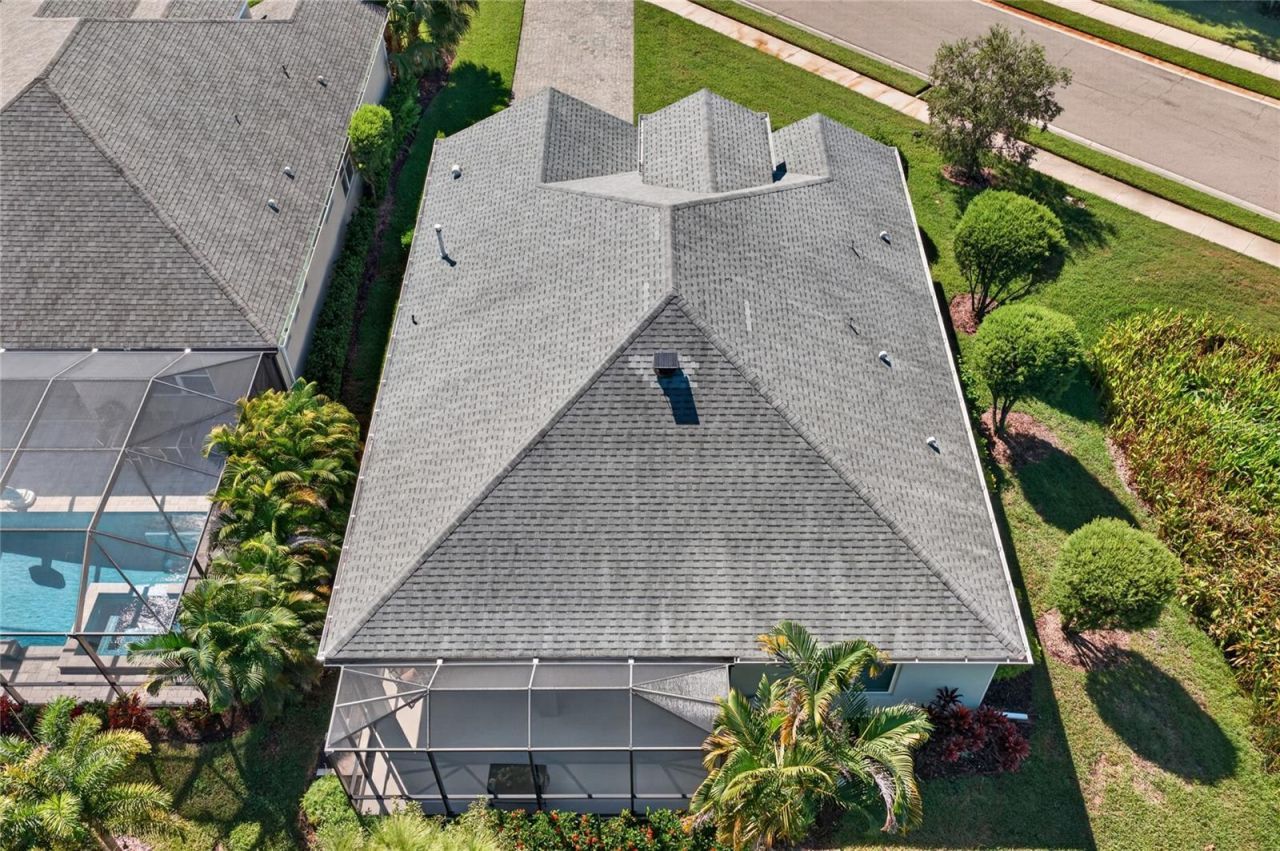 3803 Woodcliff Lake Terrace , Sarasota, FL 34243 Photo