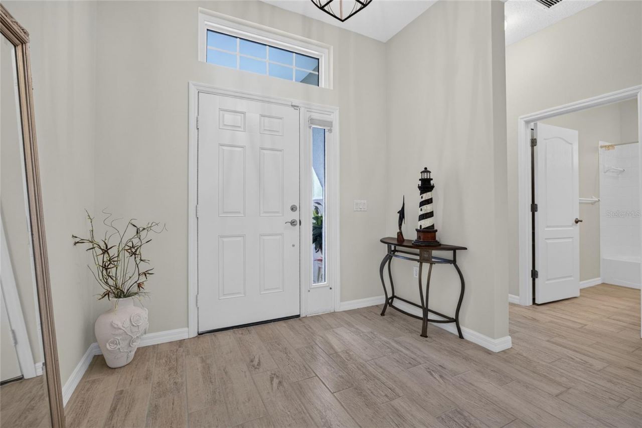 3803 Woodcliff Lake Terrace , Sarasota, FL 34243 Photo