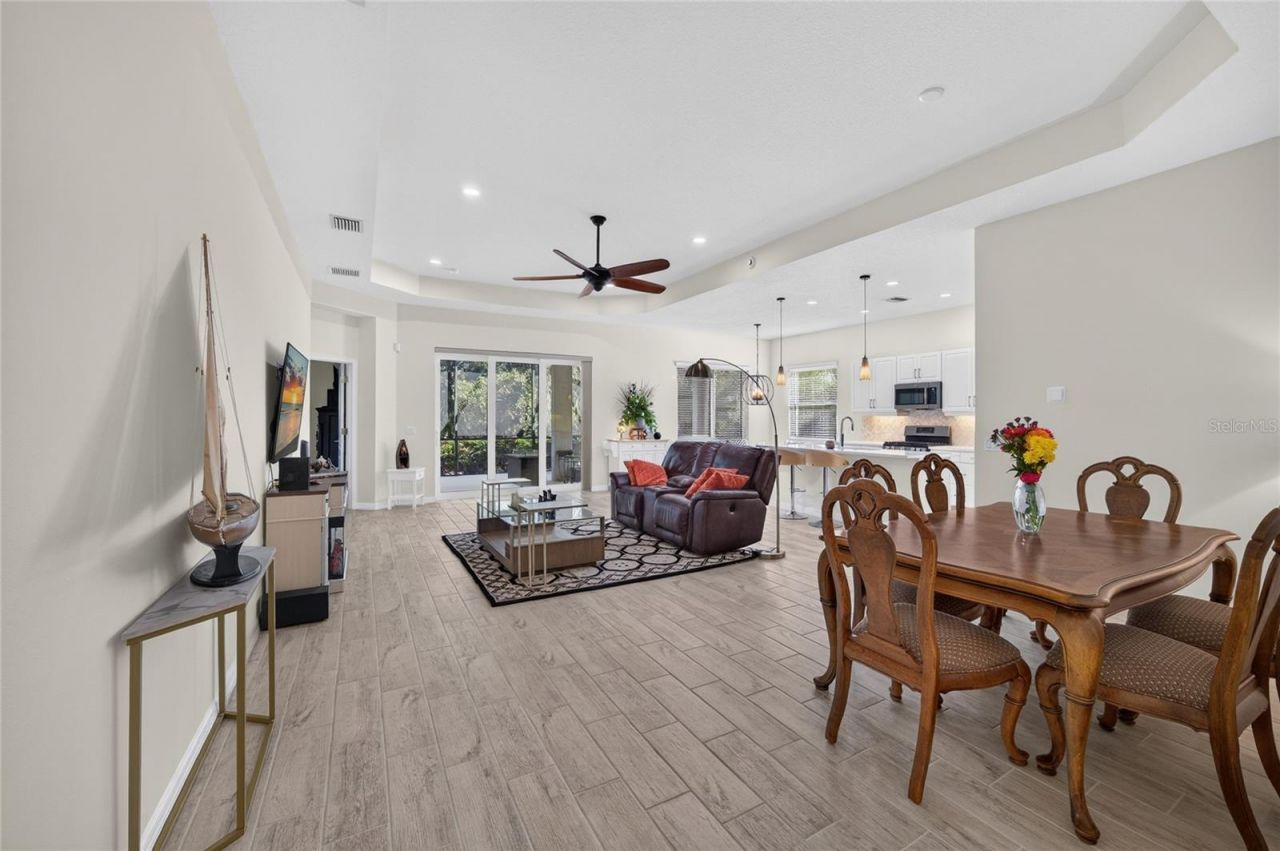 3803 Woodcliff Lake Terrace , Sarasota, FL 34243 Photo