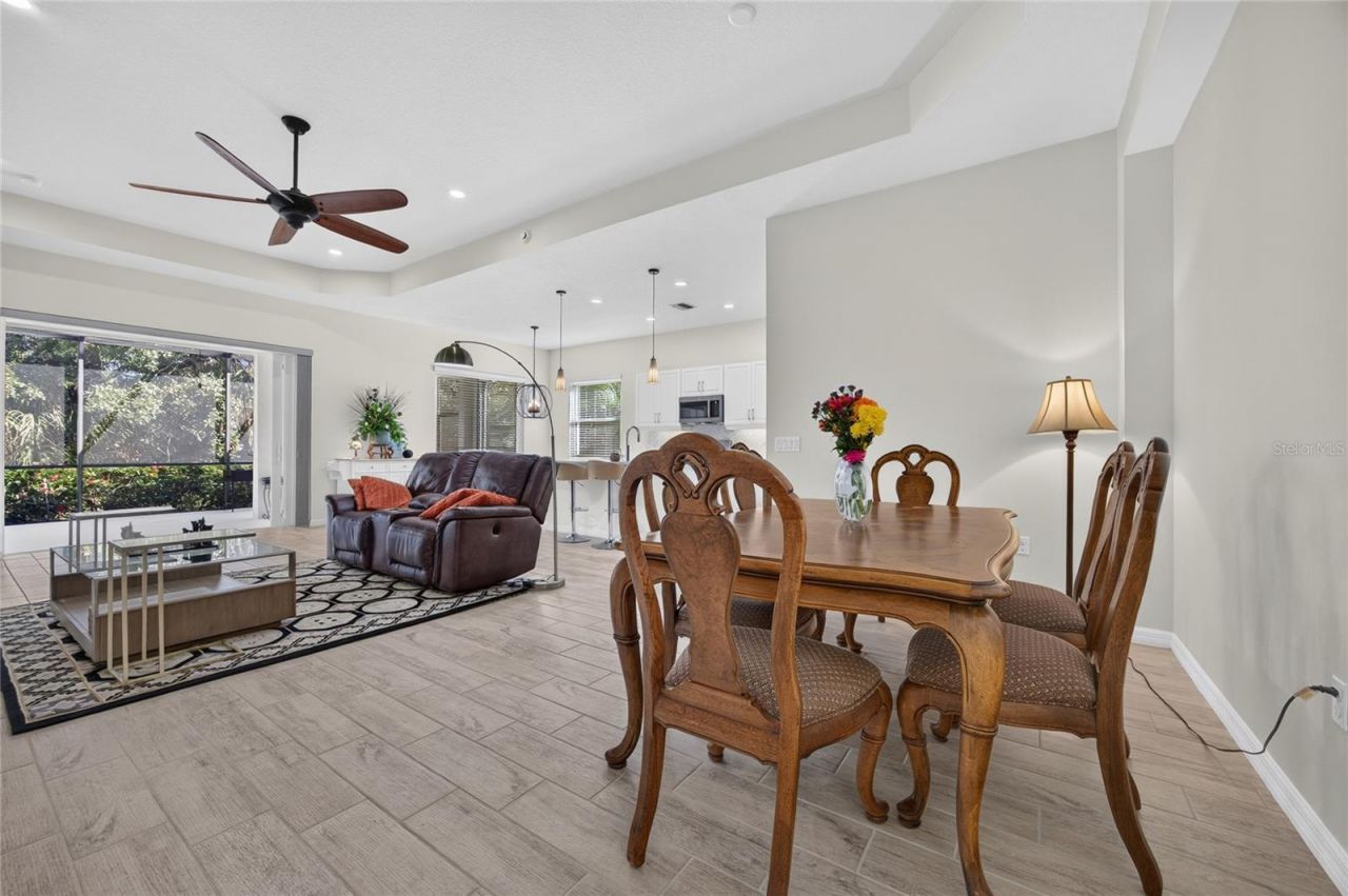 3803 Woodcliff Lake Terrace , Sarasota, FL 34243 Photo