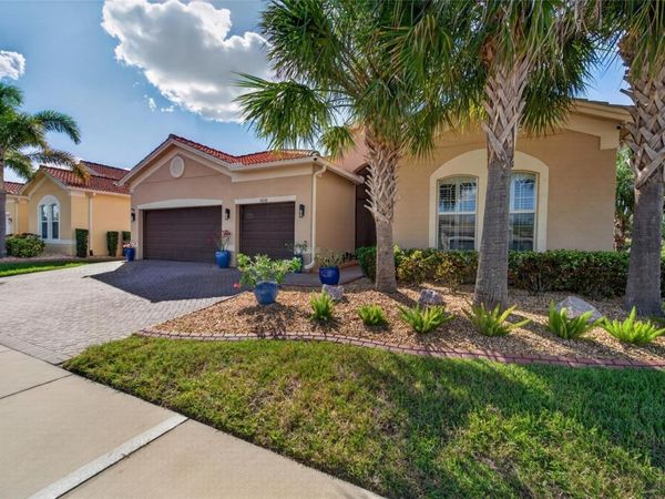 16301 GARNET GLEN PLACE , WIMAUMA, FL 33598