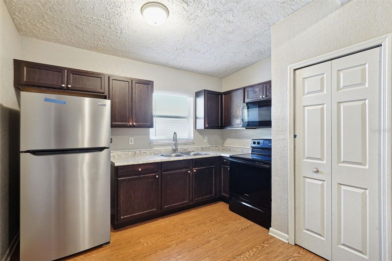 804 68th Avenue W, Bradenton, FL 34207 Photo