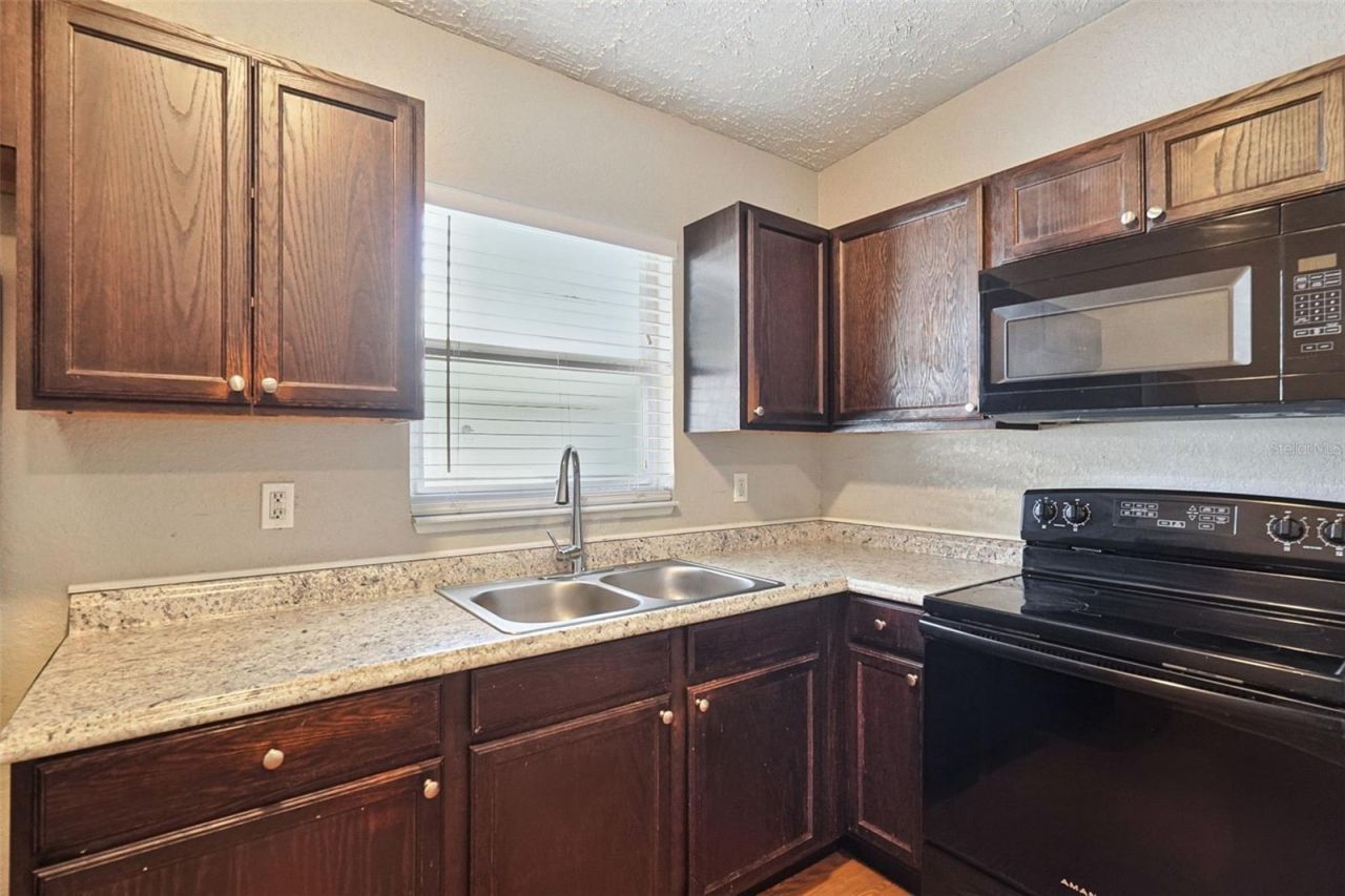 804 68th Avenue W, Bradenton, FL 34207 Photo