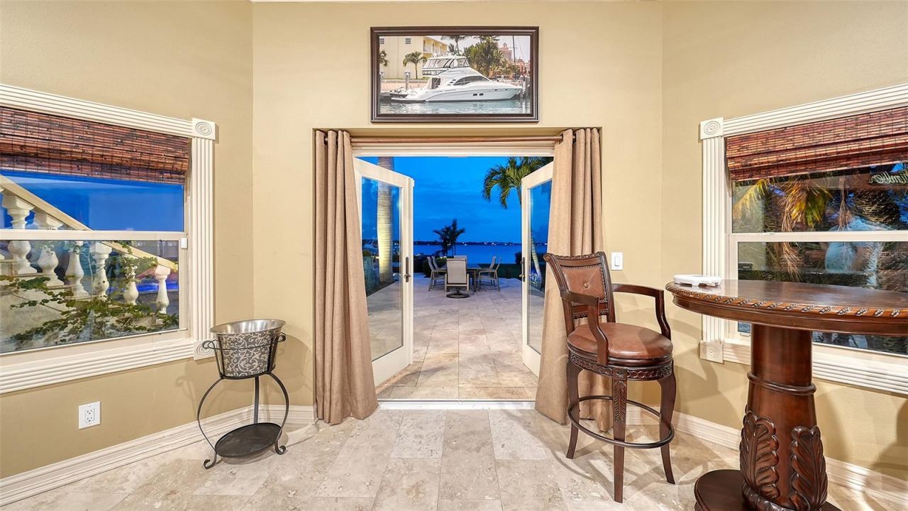 1240 Hillview Drive, Sarasota, FL 34239 Photo