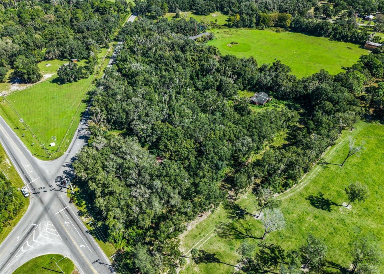 21520 County Road 44a , Eustis, FL 32736 Photo