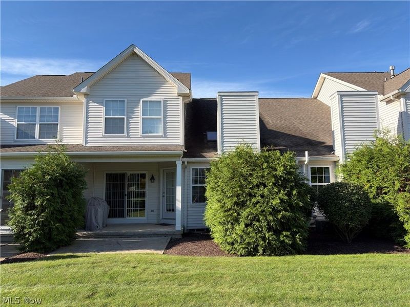 765 Wildberry Circle, Avon Lake, OH 44012 Photo 2