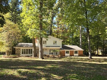 30055 Cheviot Hills Court, Franklin, MI 48025