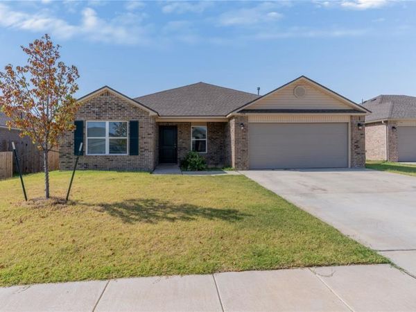 526 SE 3rd Terrace, Newcastle, OK 73065